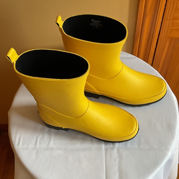 Other - RIPZONE  Yellow Kids Rain Boots size Youth 4